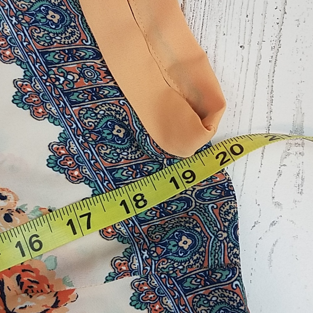 Rose & Olive Sheer Top - Picture 7 of 7